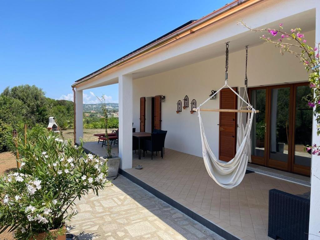 La Piana Holiday House Bassacutena Екстер'єр фото