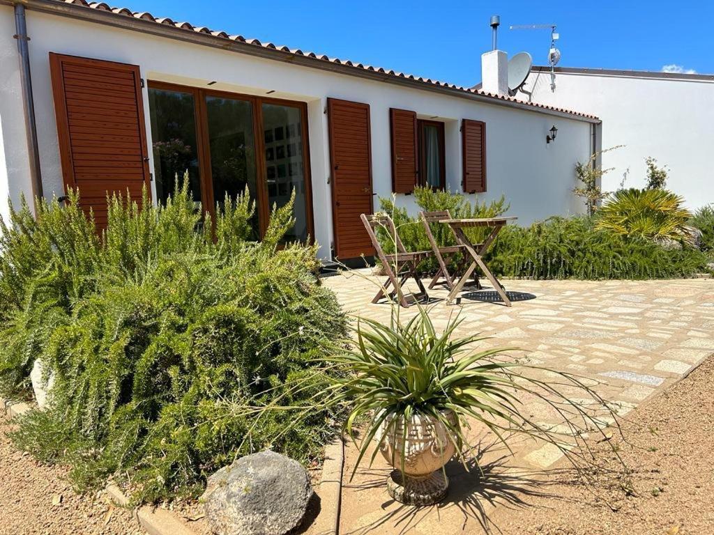 La Piana Holiday House Bassacutena Екстер'єр фото