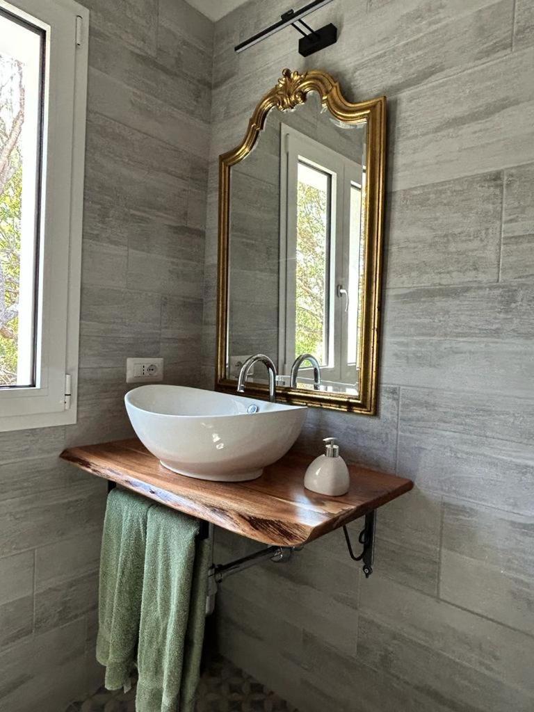 La Piana Holiday House Bassacutena Екстер'єр фото