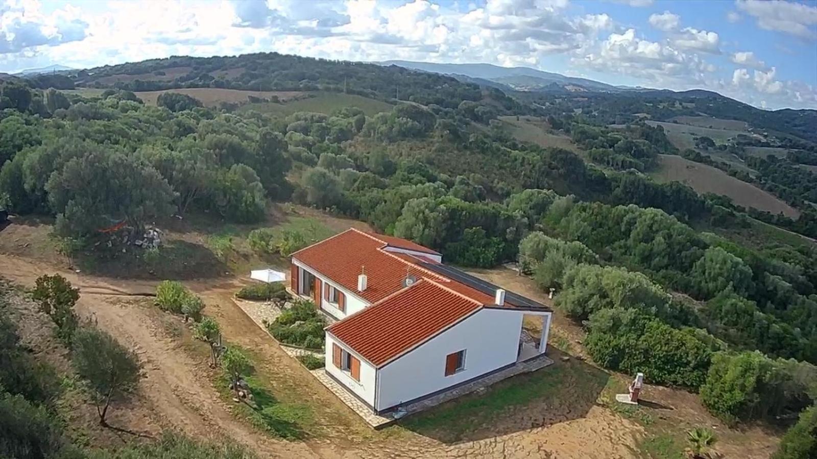 La Piana Holiday House Bassacutena Екстер'єр фото